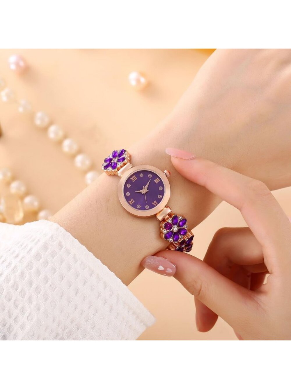 Women's Purple Bracelet Fashion Item Waterproof Quartz Flower Shaped Wrist Watch - Picture 2 of 3